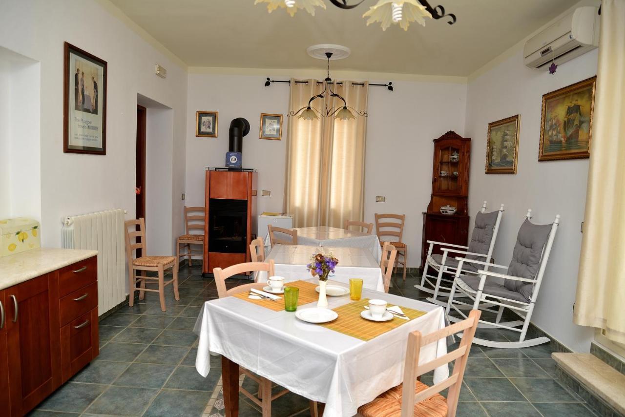 Galtellì B&B S'Incontru מראה חיצוני תמונה